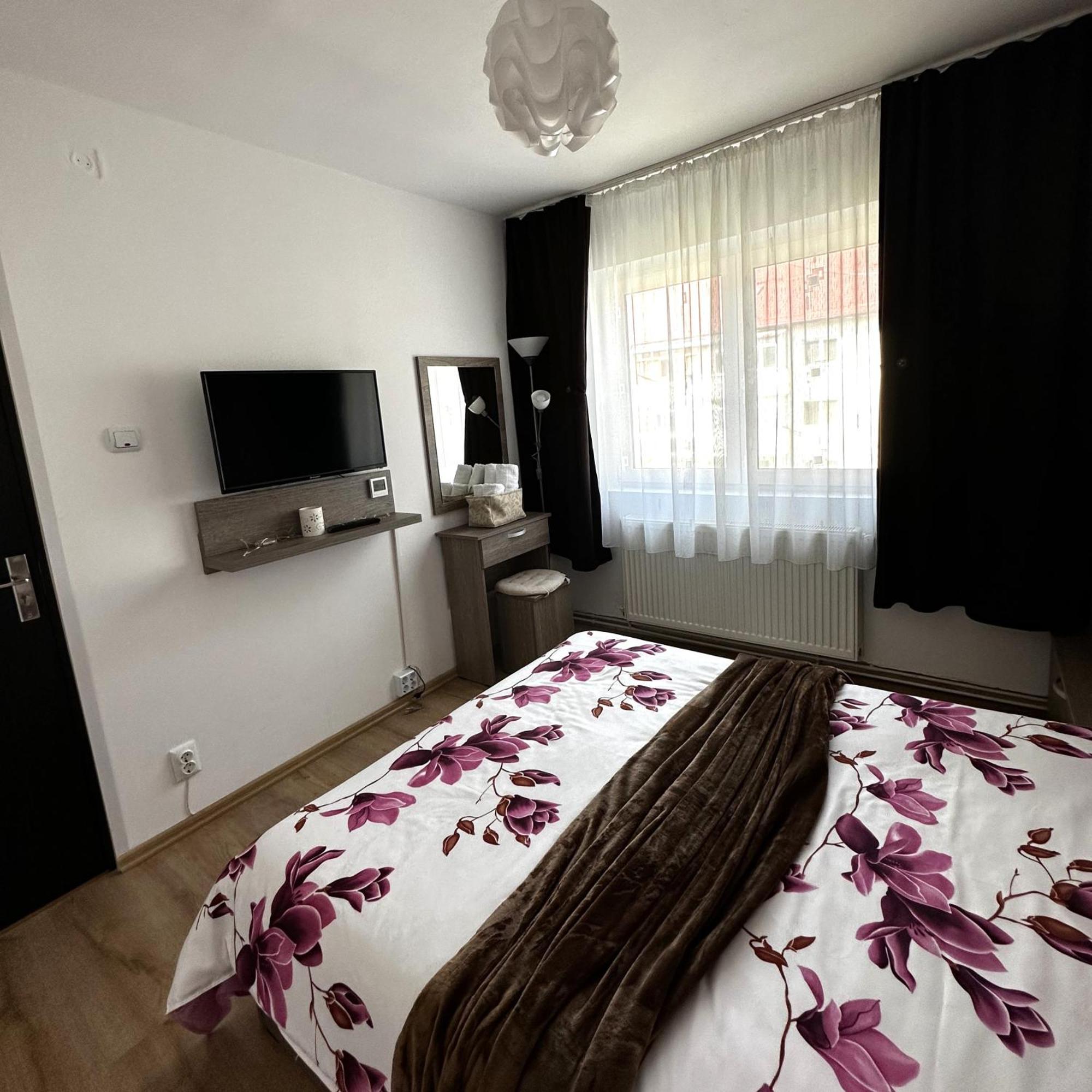 Iali Apartment Sinaia Eksteriør bilde